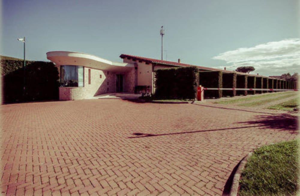 All Ways Garden Hotel & Leisure Rom Exteriör bild