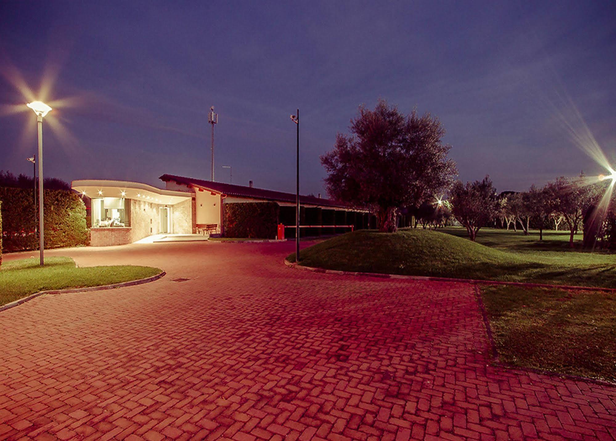 All Ways Garden Hotel & Leisure Rom Exteriör bild